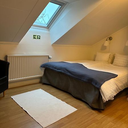Trollhaettans Bed And Breakfast Esterno foto