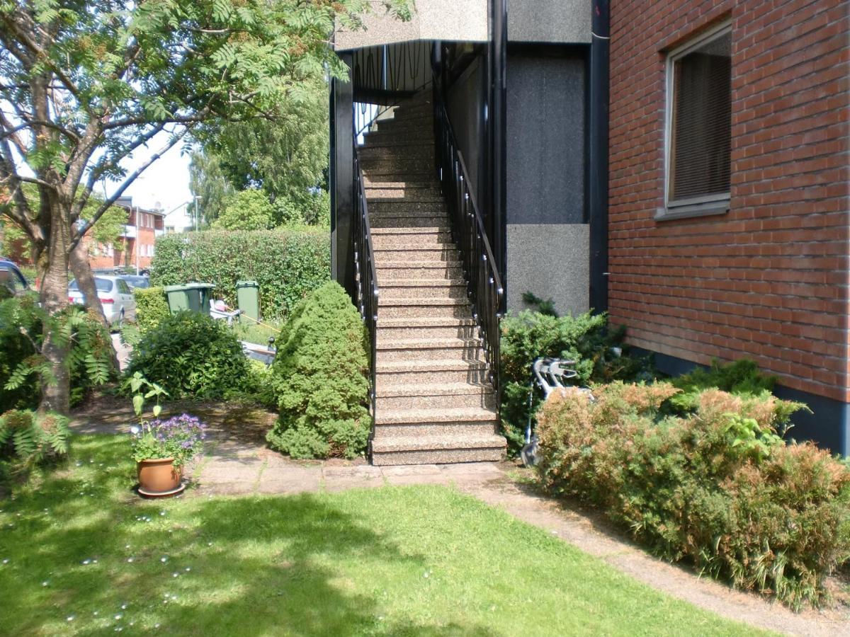 Trollhaettans Bed And Breakfast Esterno foto